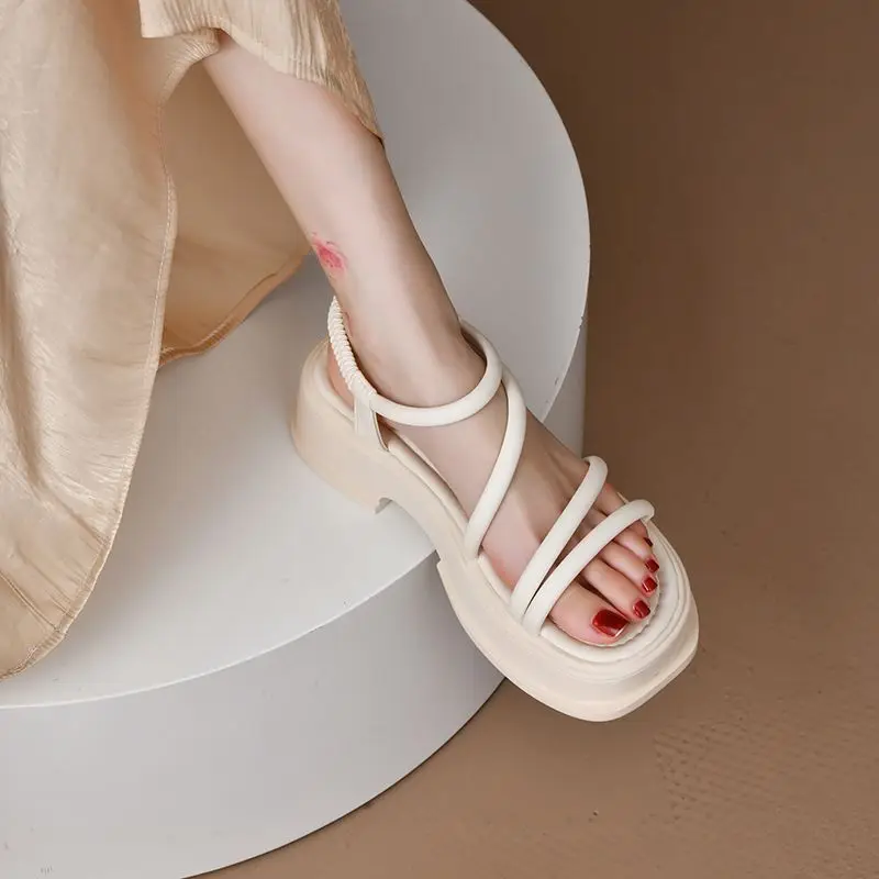 Summer New Versatile Sandals Women's Horseshoe Heel Simple Super Fire Caligae Thick Bottom Sleeve