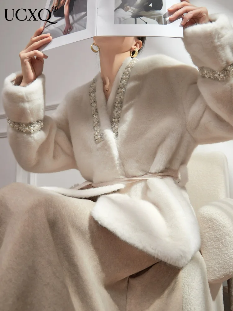 UCXQ Элегантная женская куртка в европейском стиле с жемчугом и v-образным вырезом
