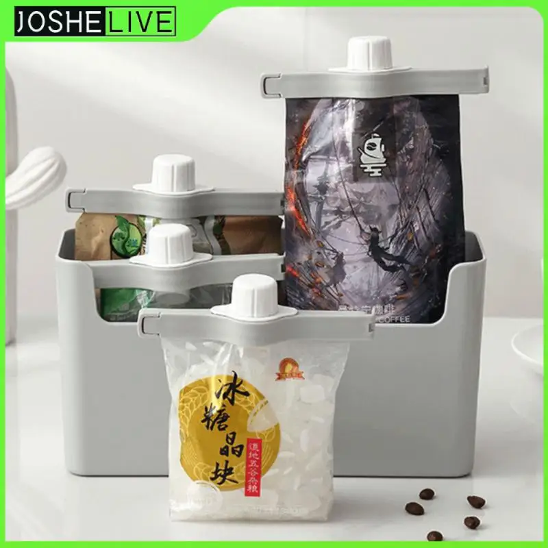 

Rotating Dust Cover Preservation Sealing Clamp Household Sealing Device Seasoning Kitchen Feeder Sealing Bag Clips Hot Bag Clips
