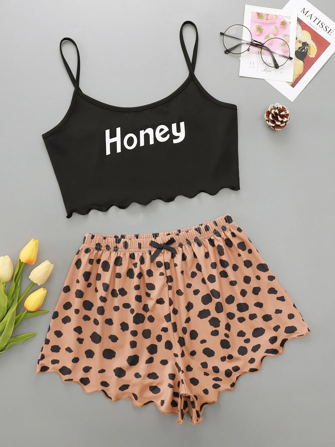 

Lady's Sleeveless Vest Elastic Waist Short Pajama Set Honey Letter Print Camisole With Leopard Print Shorts Sleepwear Home Wear