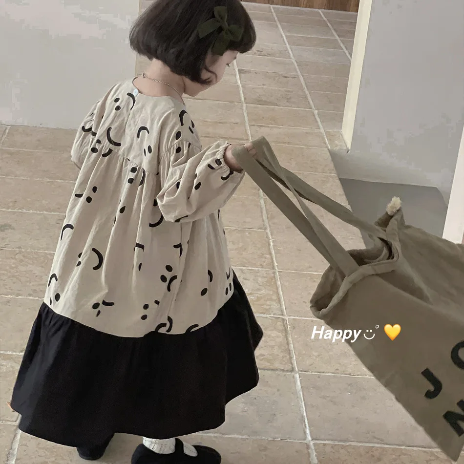 

2022 Autumn girls cartoon patchwork cotton dresses Korean style cute smile baby girl Color contrast long style dress