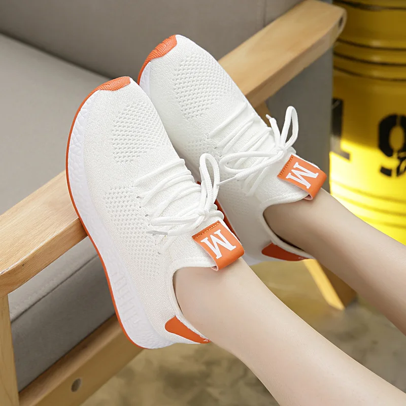 

Spring 2022 New Casual Women's Shoes Soft Bottom Sports Shoes Fashion Students Simple Breathable Flying Woven Women's Shoes