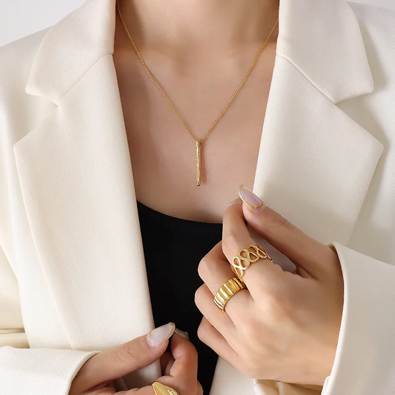 

Women's Pendant Necklace Stainless Steel Chain Embossed Fashion Necklace Party Jewelry Gift Wholesale NEW IN