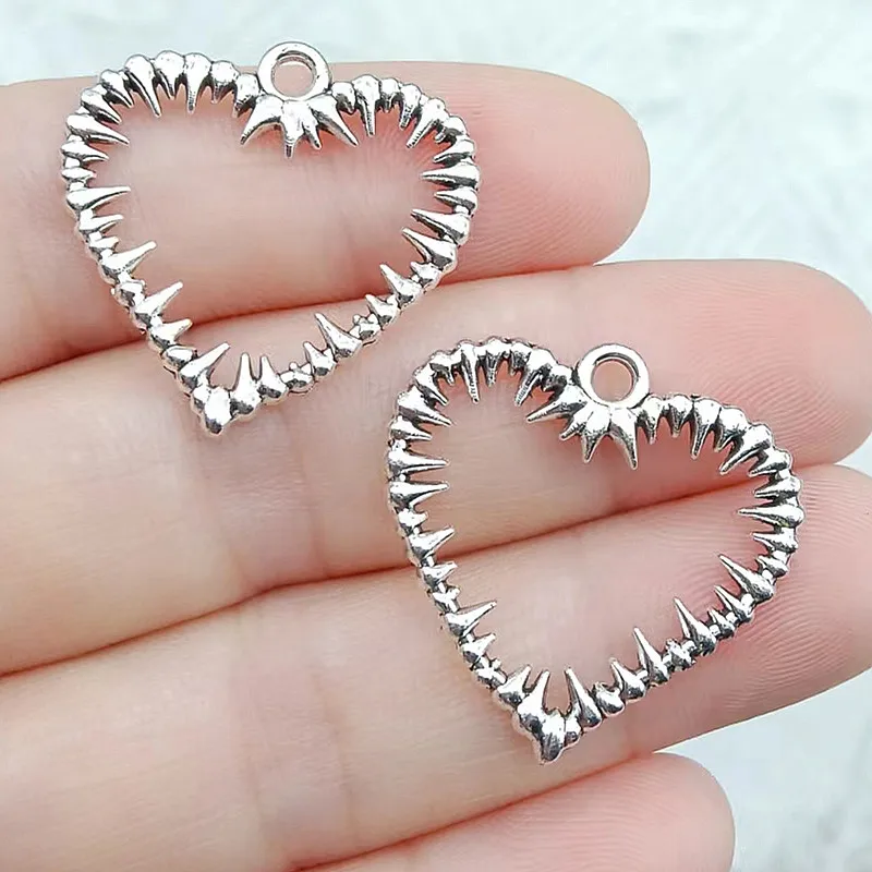 

10pcs Charms Thorns Heart Bramble 24x24mm Antique Silver Color Pendants Making DIY Handmade Tibetan Finding Jewelry