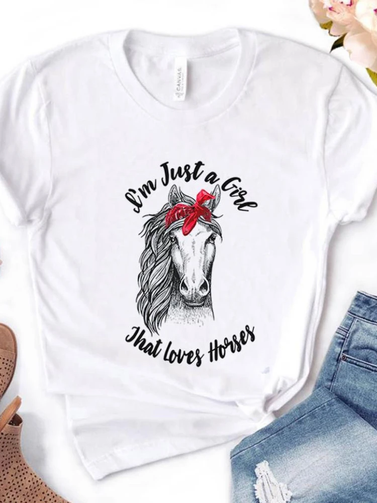 

Женская футболка с принтом «Я просто девушка, которая любит лошадей», Женская свободная футболка с коротким рукавом и круглым вырезом, женс...
