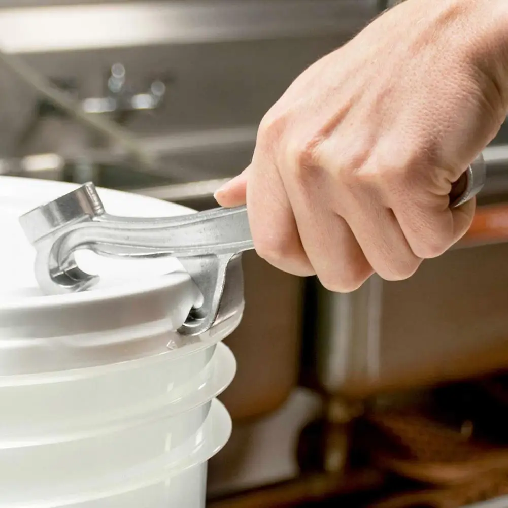 

Durable Bottle Opener Hanging Hole Lightweight Manual Jar Lid Opener Not Easily Deformed Jar Opener Household Supply