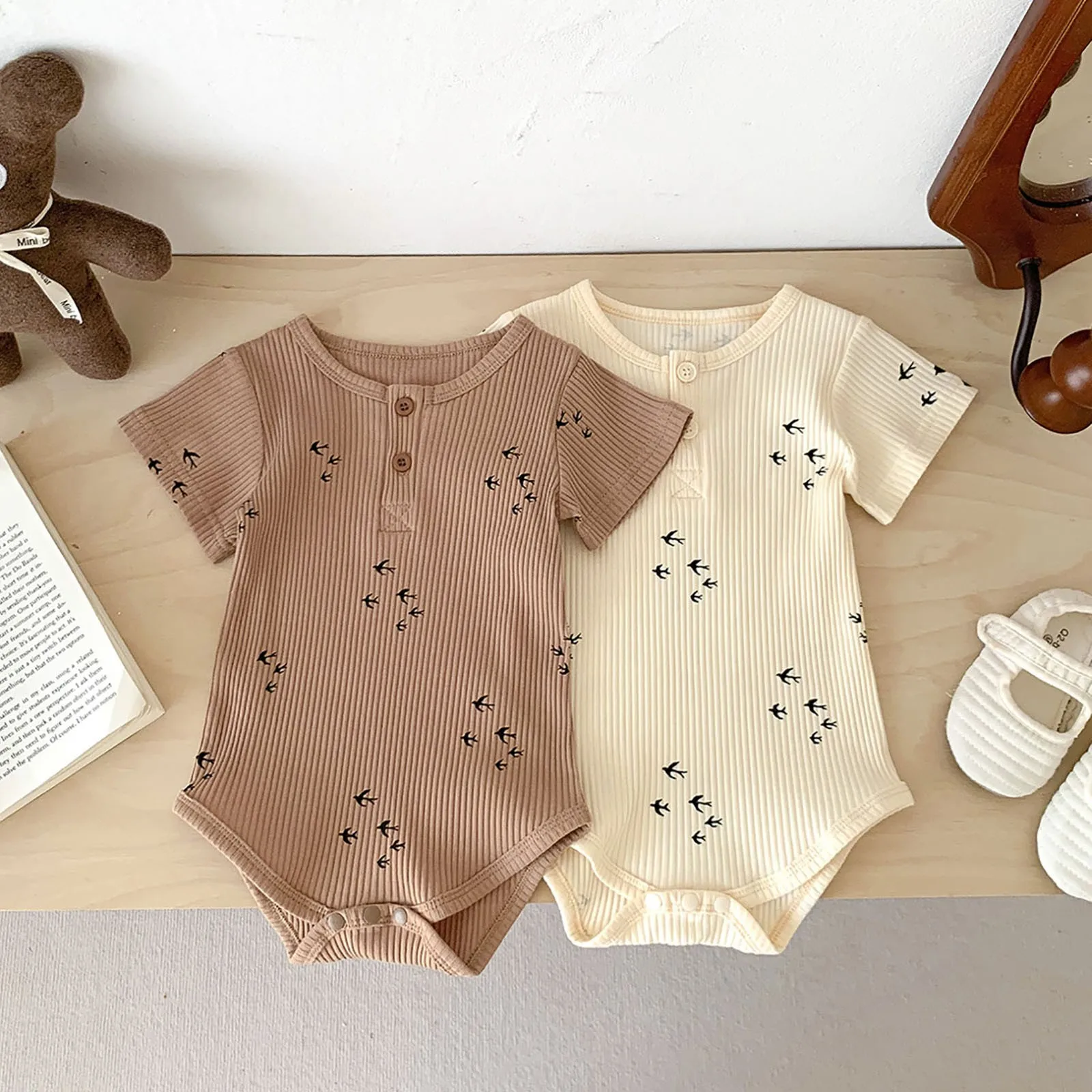 

Корейская футболка для новорожденных, Комбинезоны для маленьких девочек и мальчиков, Летний комбинезон с коротким рукавом, одежда для ползания в повседневном стиле, детская одежда
