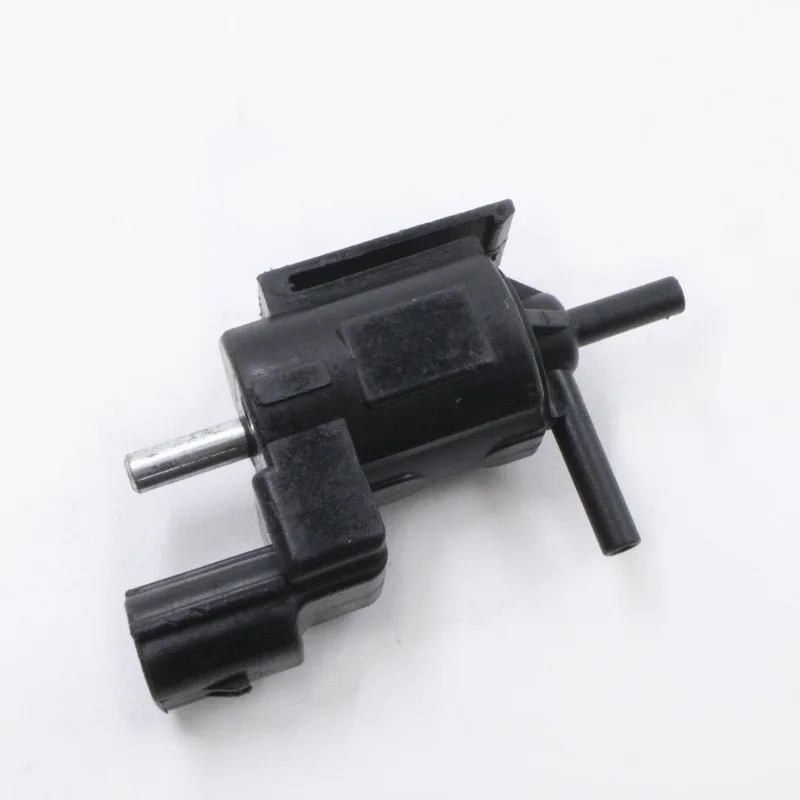 Оригинальный баллон MR534632 1640247 1640248 клапан очистки пара для двигателя MITSUBISHI L200 2008