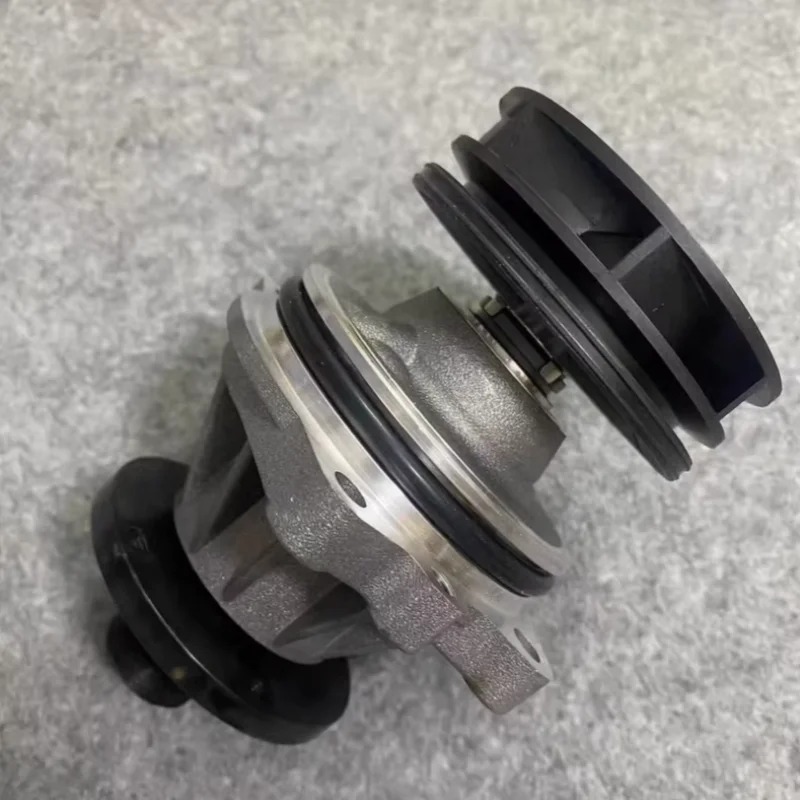 Фото Подходит для BMW 525, 325, 323, 328, 330: Водяной насос 11517509985, 11517527799, 11517527910 №2
