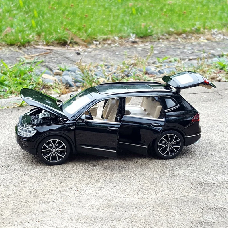 Новая модель автомобиля Tiguan L в масштабе 1:32 литье под давлением имитация звука
