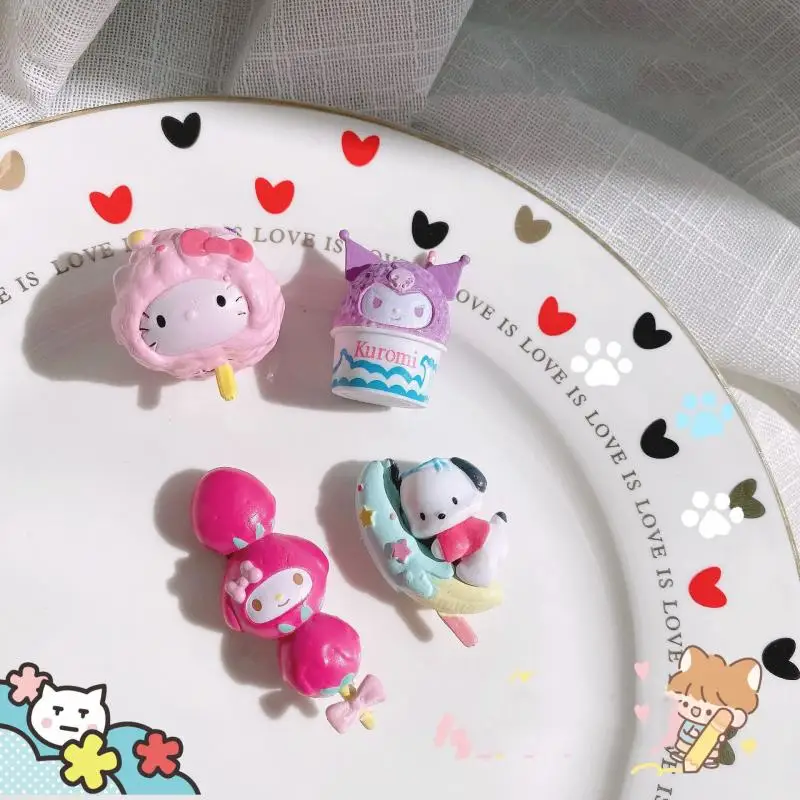 

Sanrioed Anime My Melody Hellokittys Pochacco Kuromi Kawaii Cute Cartoon 3D Doll Phone Diy Resin for Girl Halloween Gift