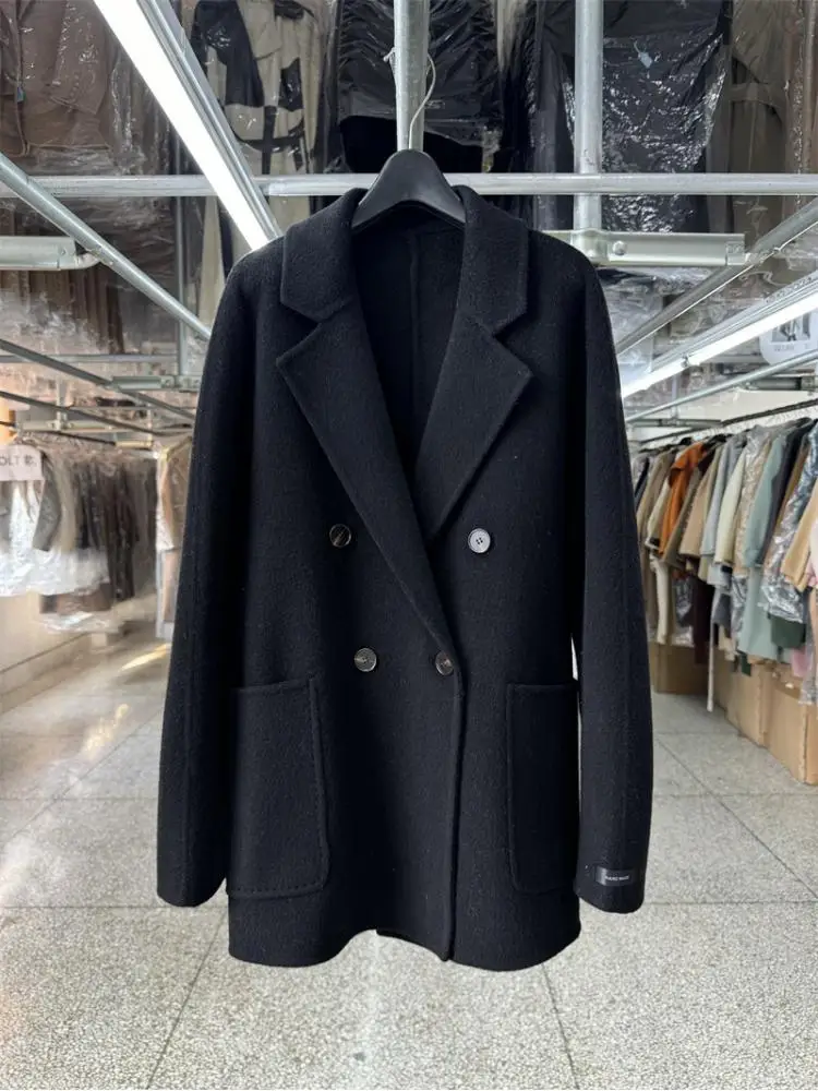 Женская короткая шерстяная куртка офисные двубортные свободные пальто в