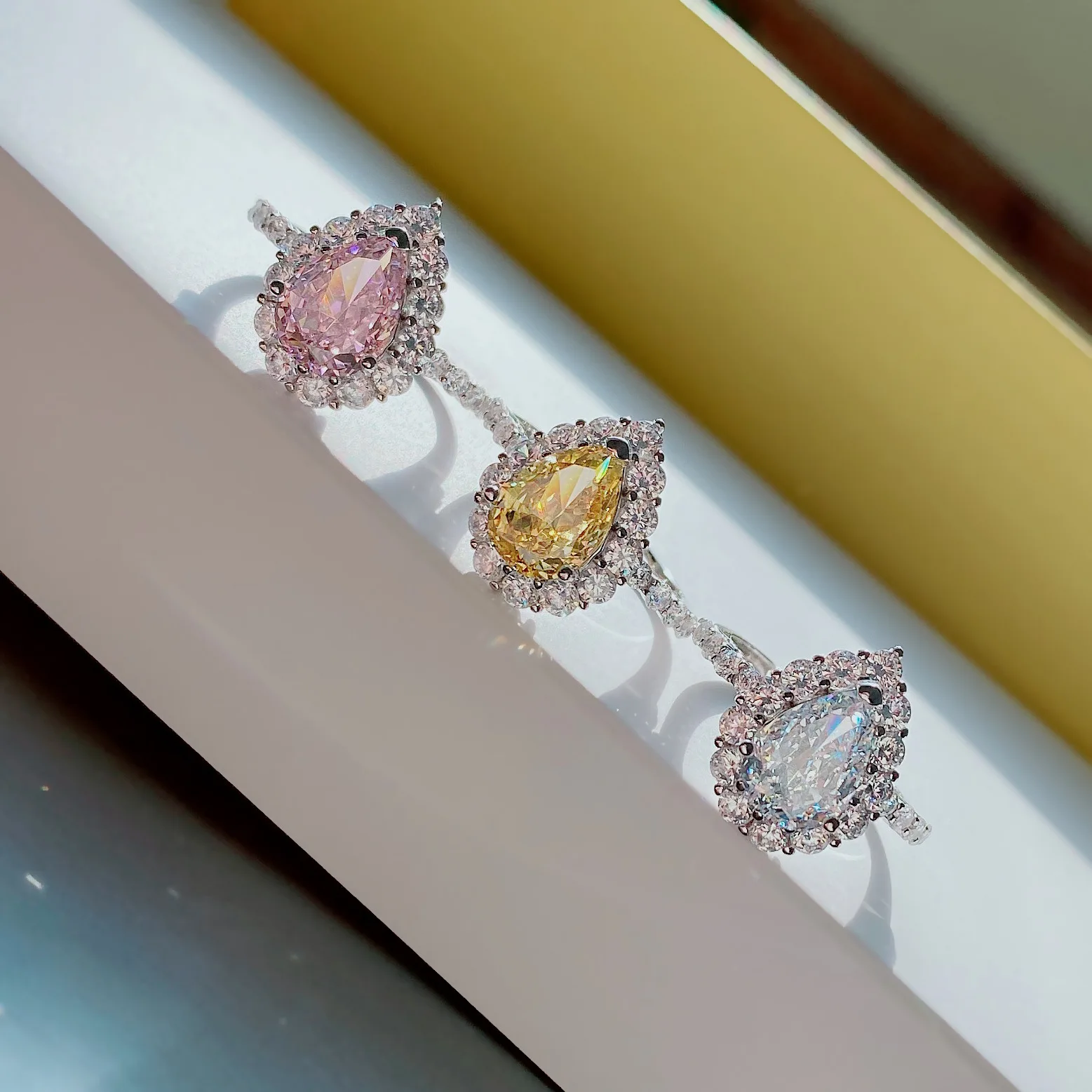 

2021 new high quality fashion S925 silver ring drop-shaped zircon ring suitable for couple gifts