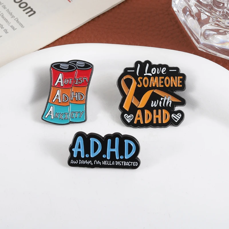 Брошь ADHD AUTISM ANXIETY, эмалированные булавки, я люблю кого-то с АДХА, броши для осведомленности о психическом здоровье, значок на лацкане, ювелирное изделие, подарок другу (art.: 3920d296fbf20) - 3920d296fbf20