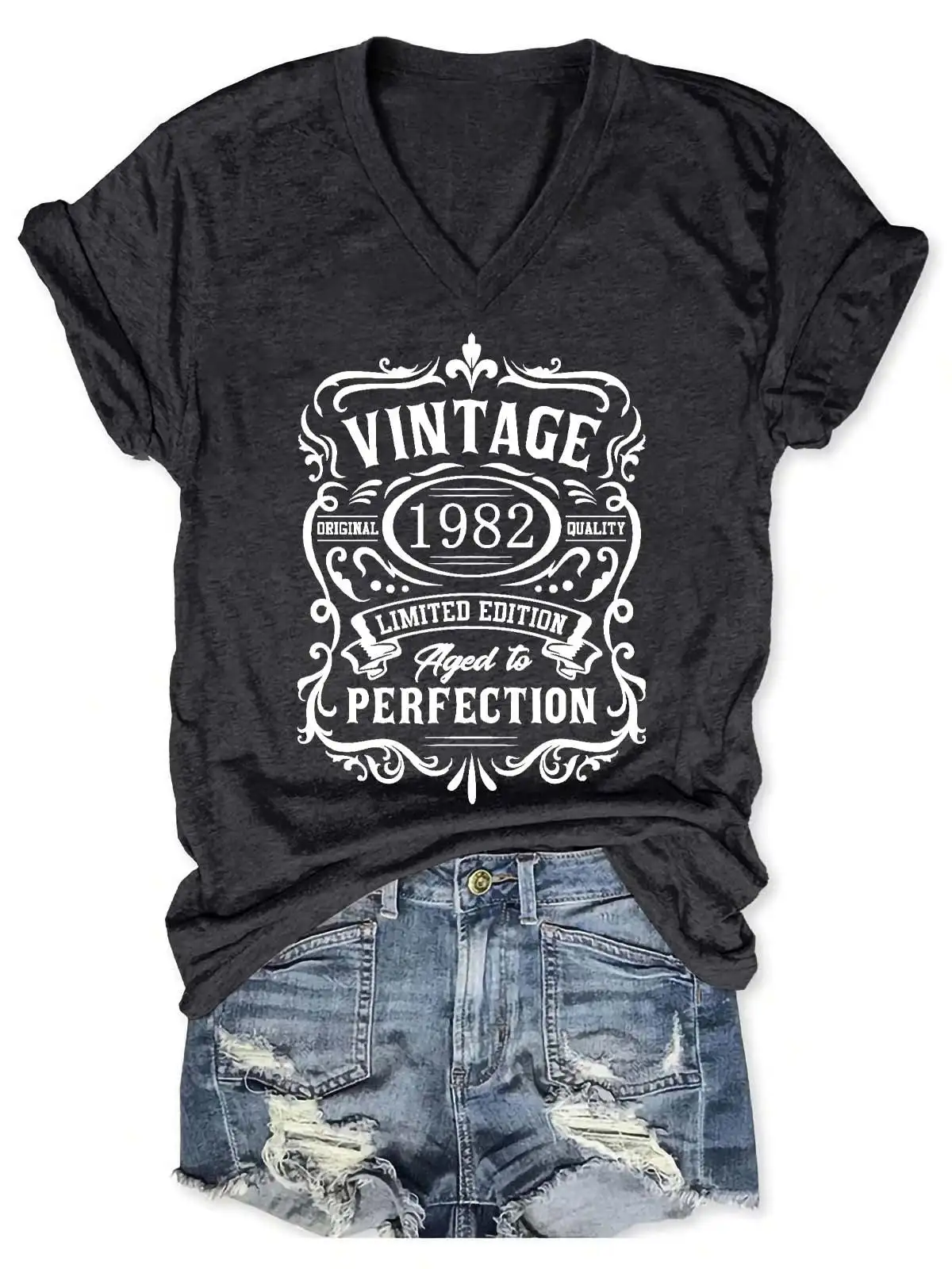 Women's 40th Birthday Vintage 1982 Aged To Perfection V-Neck T-Shirt