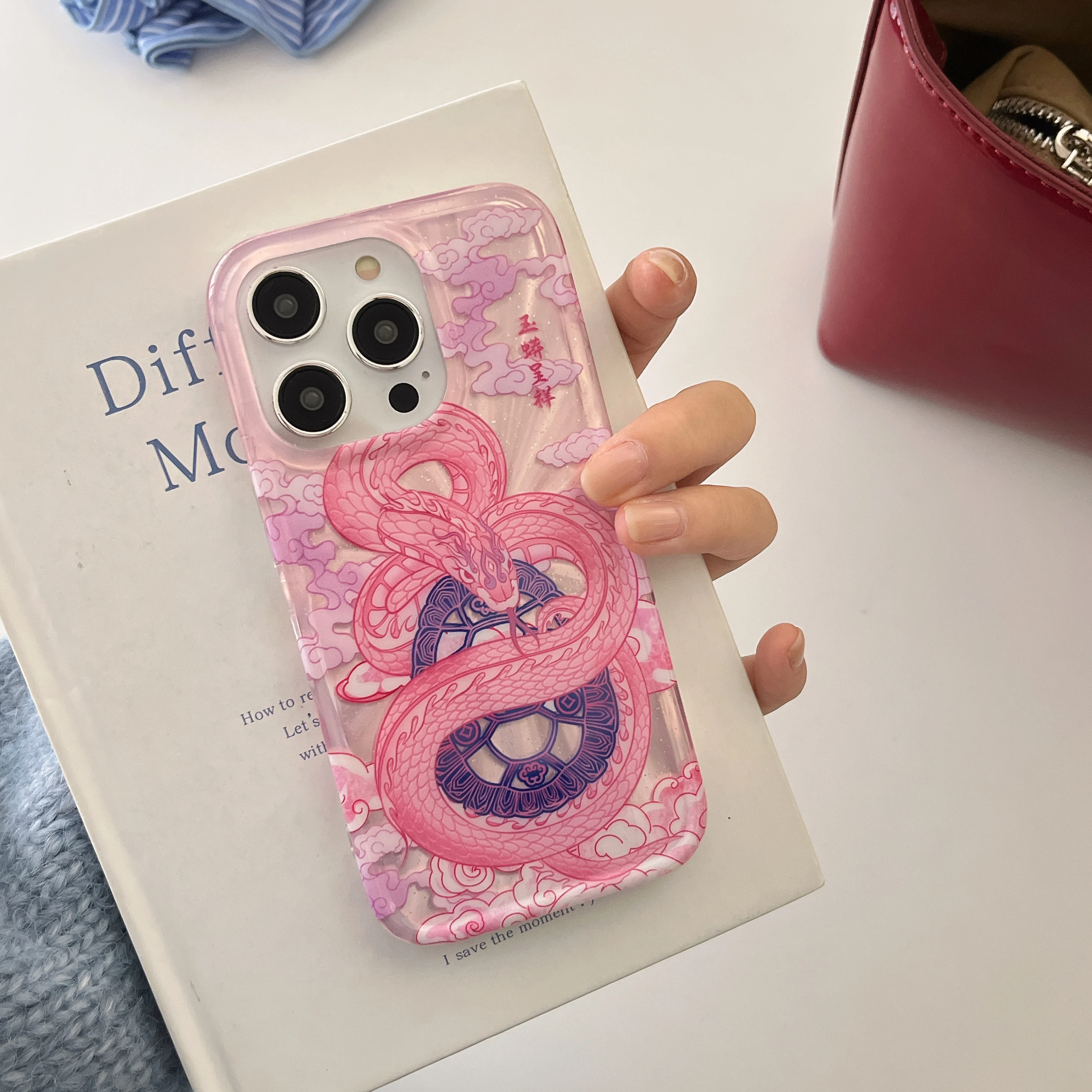 Художественный двухслойный чехол для телефона INS Ripple Texture Pink Snake Lucky iPhone 16 15 14 13 Pro Max