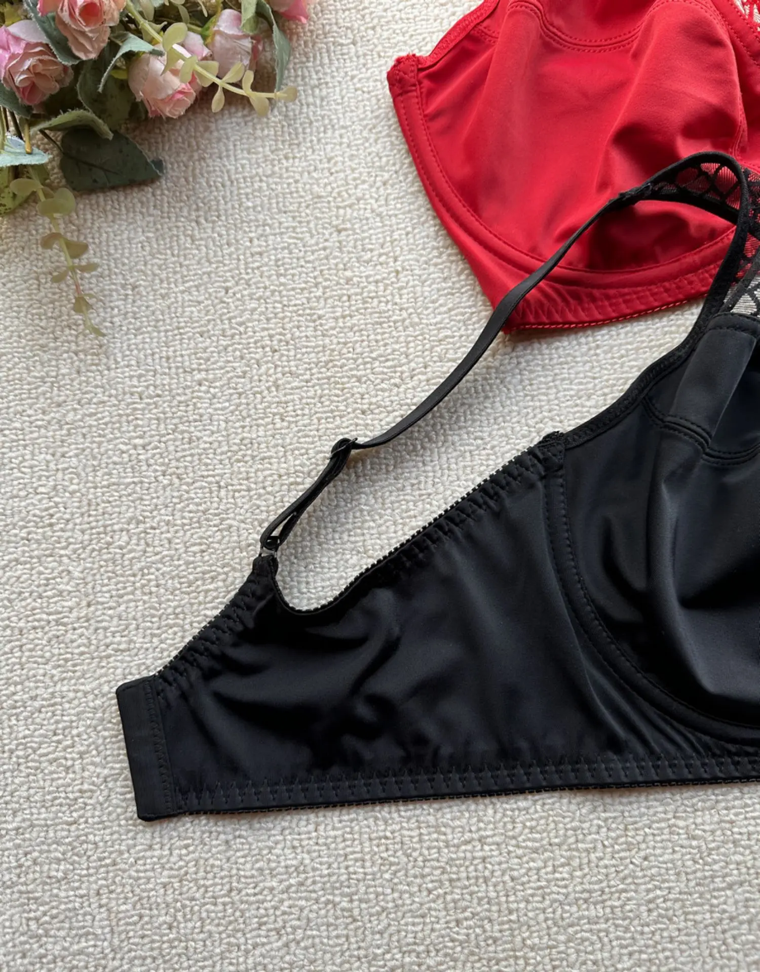 Женский минимайзер бюстгальтер с полным покрытием без вкладышей на косточках