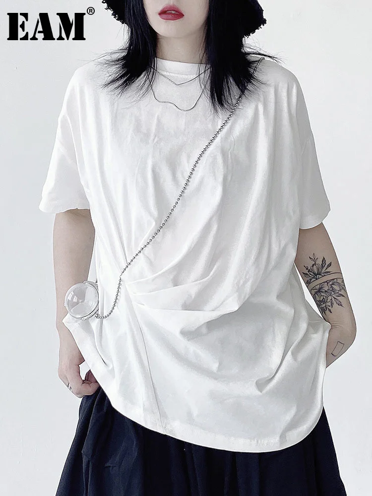 

[EAM] Женская белая Асимметричная плиссированная футболка большого размера, новая модная футболка с круглым вырезом и коротким рукавом, весна-лето 2023 1DF9626