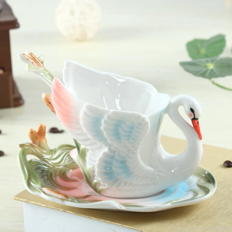 

European-style bone china swan shape coffee cup saucer spoon ceramic creative wedding birthday gift beautiful coffee cup