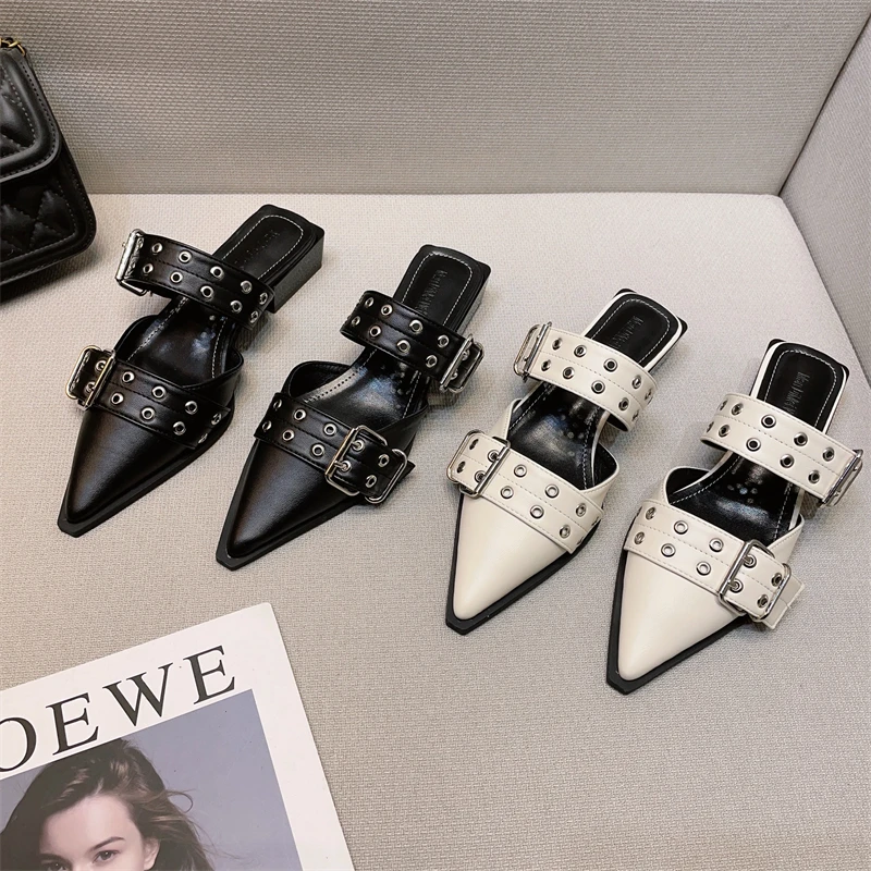 

Босоножки с острым носком в готическом стиле; Летние модные женские босоножки на шпильках с металлической пряжкой и заклепками; Не сужающиеся книзу уличные шлепанцы; Zapatillas Mujer