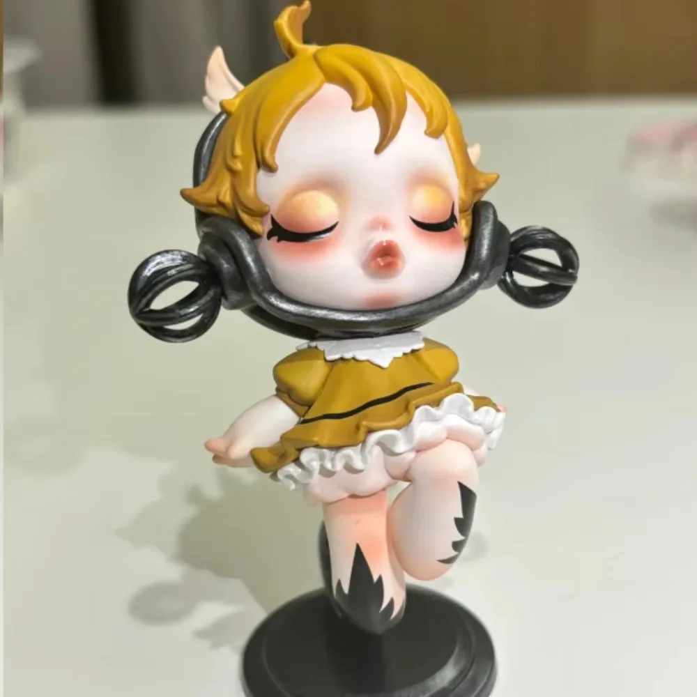 Фигурки SKULLPANDA слепая коробка