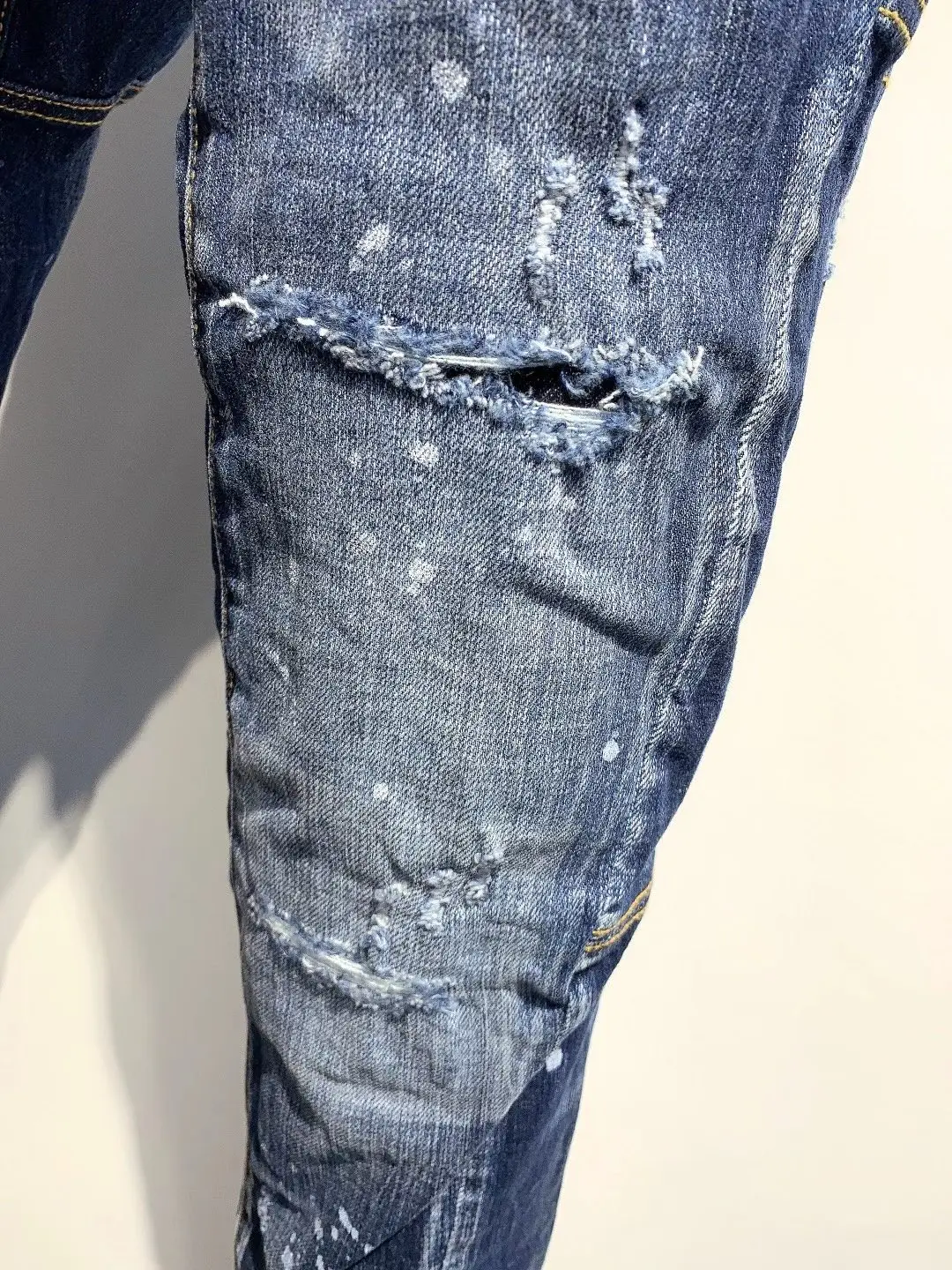 2023 Spring/Summer New D2 Jeans Men's Fashion Men's Washed and Worn Hole Patch Paint Stand Deep Blue Versatile Feet