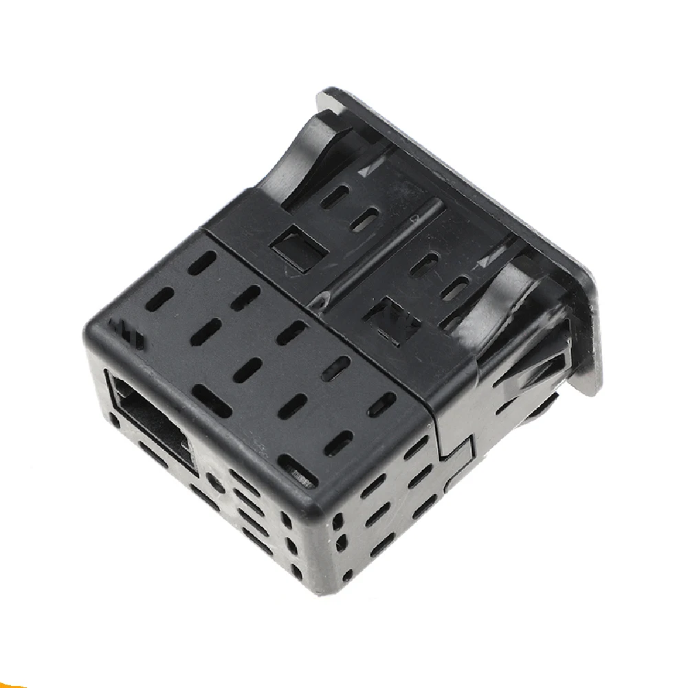 

1pcs 2017-2018 For Nissan Auxiliary USB Charger Interface T99Q7-6MA0A Auto Direct Replacement Parts T99Q7-6MA0A