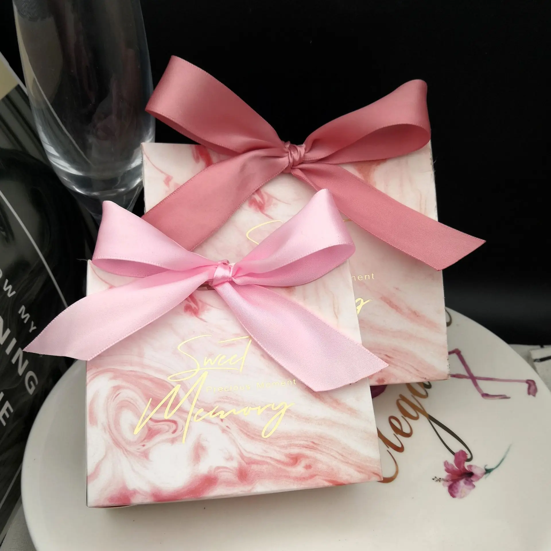 

50PSc Ribbon gift bag thank gift bag box baby shower Wedding Birthday Party candy box Cardboard boxes gift birthday decoration