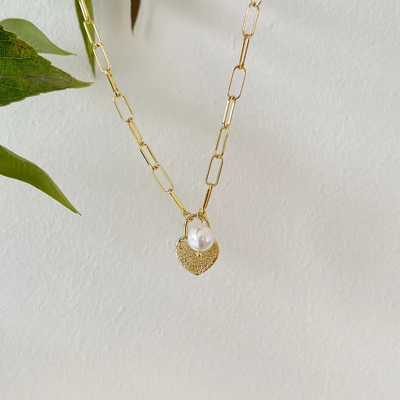 

Silvology 925 Sterling Silver Pearl Frosted Lock Heart Pendant Necklace for Women Glittering Wide Chain Necklace Simple Jewelry