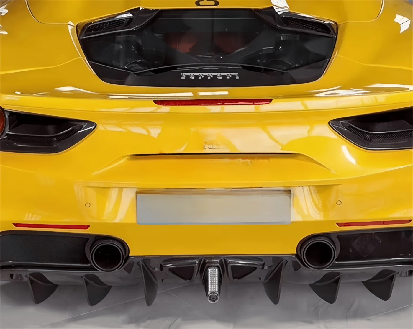 Боди STLF Cap Viel Style из углеродного волокна для Ferrari 488 GTB передние и задние бамперы