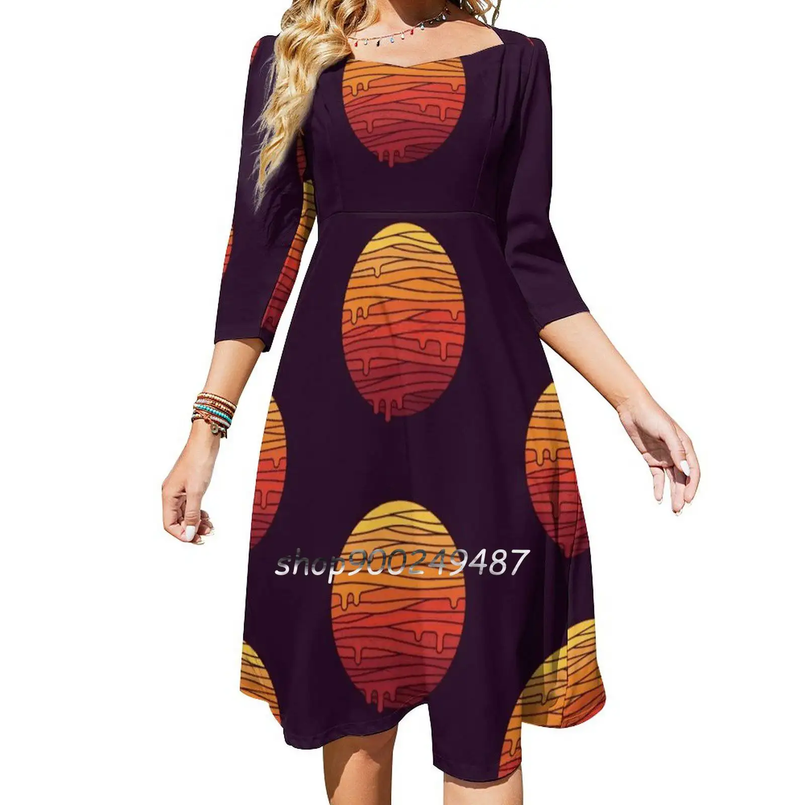 Расклешенное платье с тепловой волной. Разноцветные стили. Платье принтом.