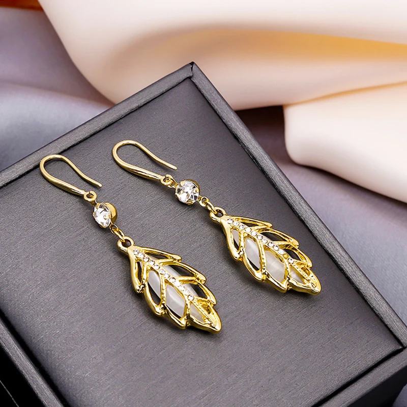 

Trend Gold-plated Long Earrings For Woman Moon Star Leaves Rhinestone Wedding Pendant Earrings Korean Fashion Jewelry Earings