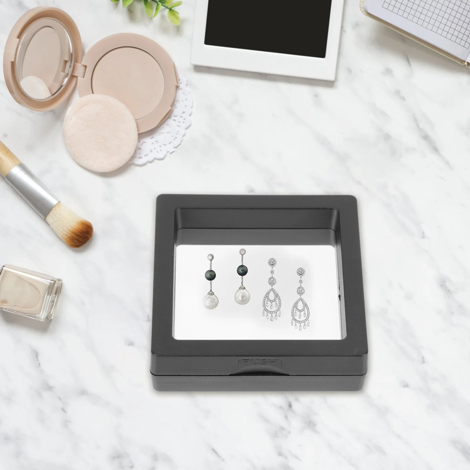 Рисунок 6 - пластиковые держатели для моне