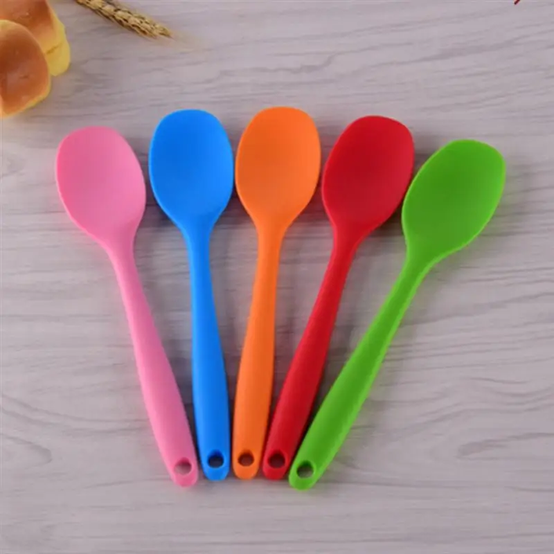 

Long Handle Silicone Soup Spoon Nonstick Kids Scoop Food Serving Spoon Mixing Ladle Cooking Kitchen Soup Spoons Tableware