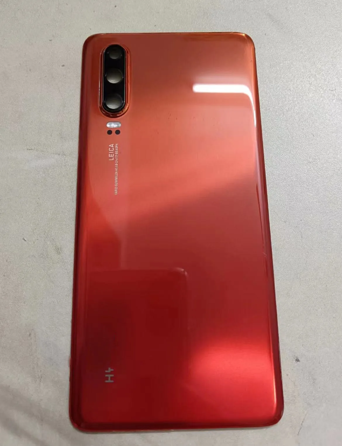 Оригинальная задняя крышка для аккумулятора Huawei P30