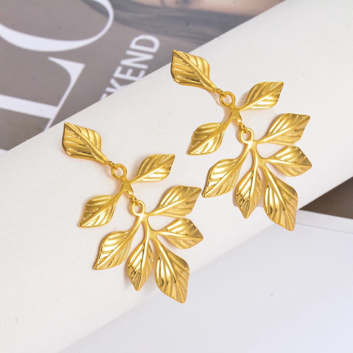 Серьги из нержавеющей стали золотого цвета Классические висячие серьги в виде