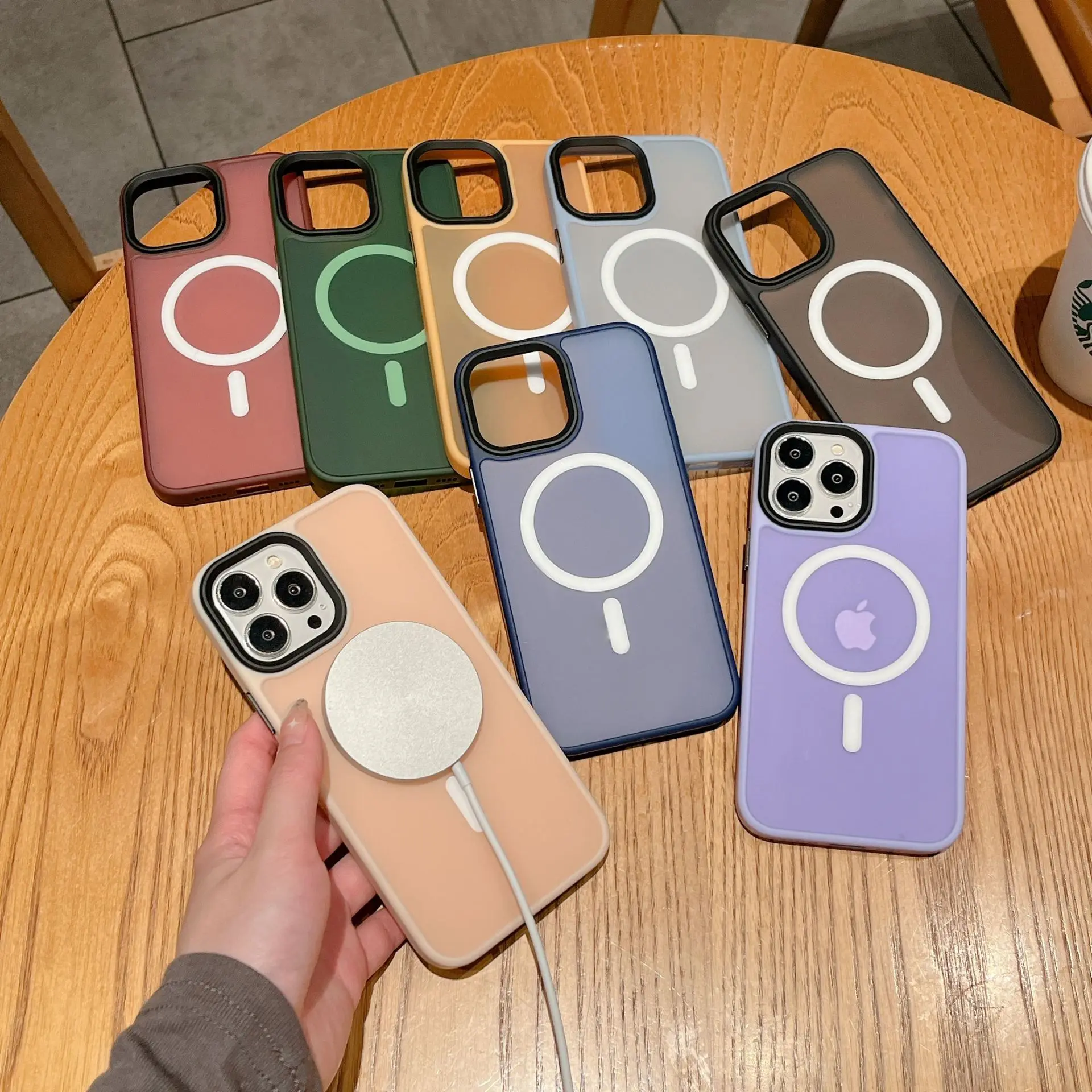 

For iPhone 14 Pro Max Magsafe Charging Case Matte Skin Feeling Protective Magnet Phone Cover for iPhone 13 12 11 pro max 14 plus