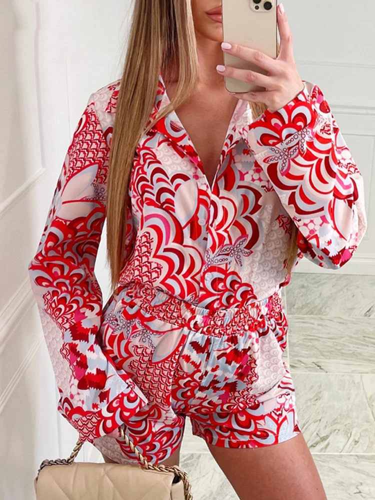 

Fashion Turn-down Collar Bow Lace-up Blouse+Short Pant+Headscarf Sets Vintage Pattern Print 3Pc Suits Women Long Sleeve Outfits