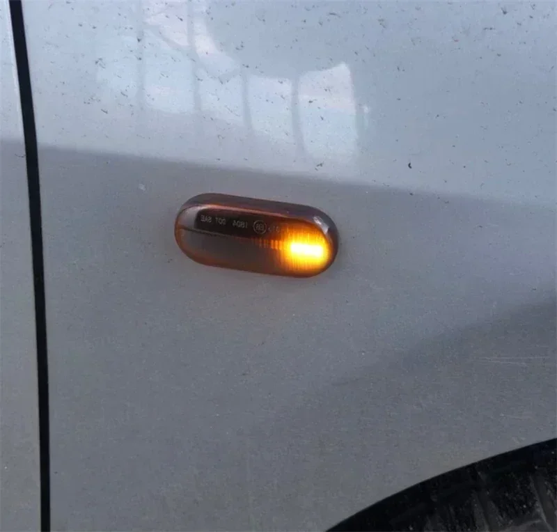 1 пара последовательных боковых указателей поворота для Nissan Tiida C11 Note E11 NE11 Micra K12