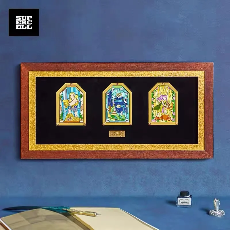 Подарочная коробка с изображением героев из серии «стеллаж»