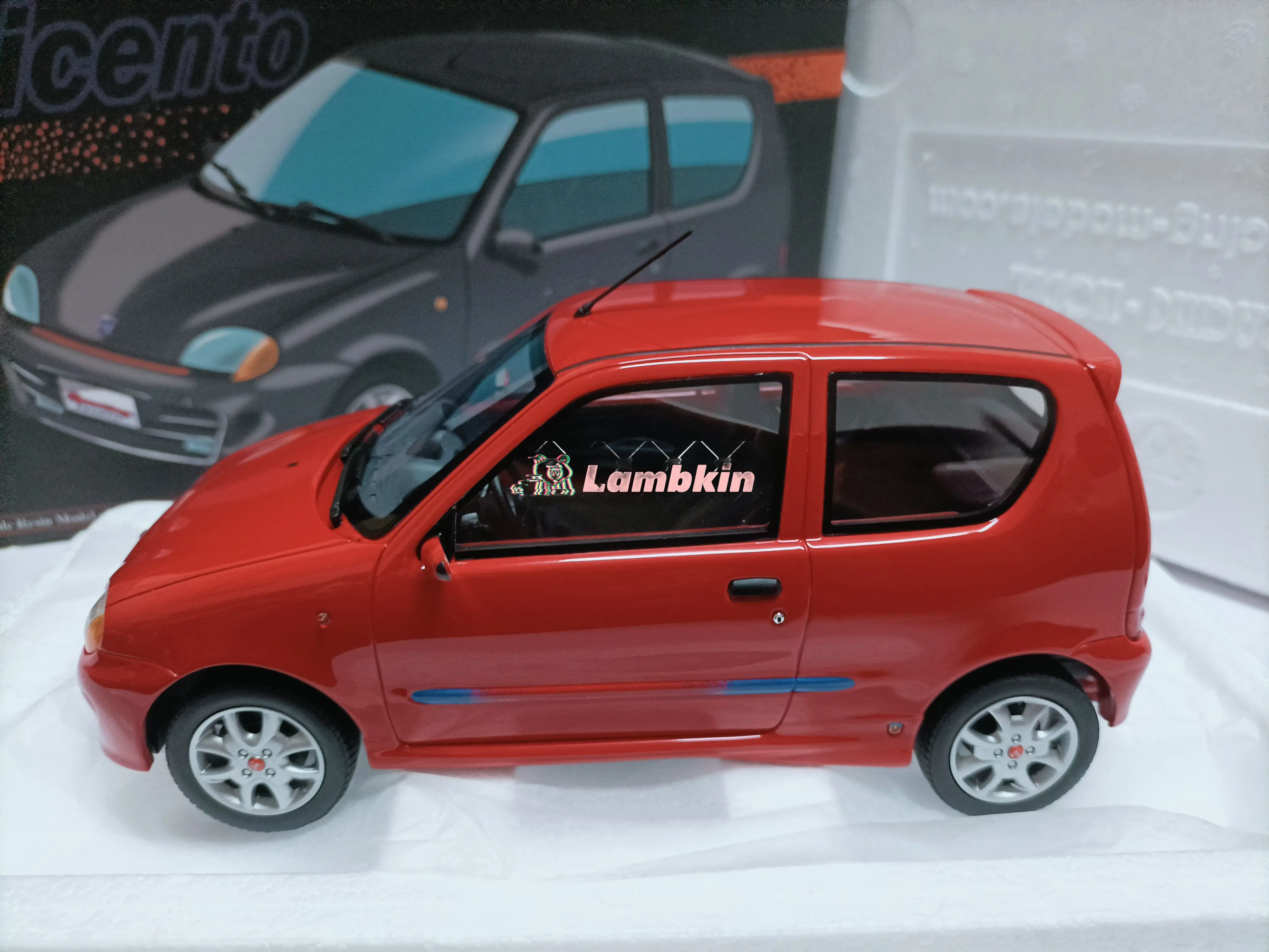 Laudoracing 1/18 Fiat Seicento Abarth 1998 Модель седана классические коллекционные миниатюрные