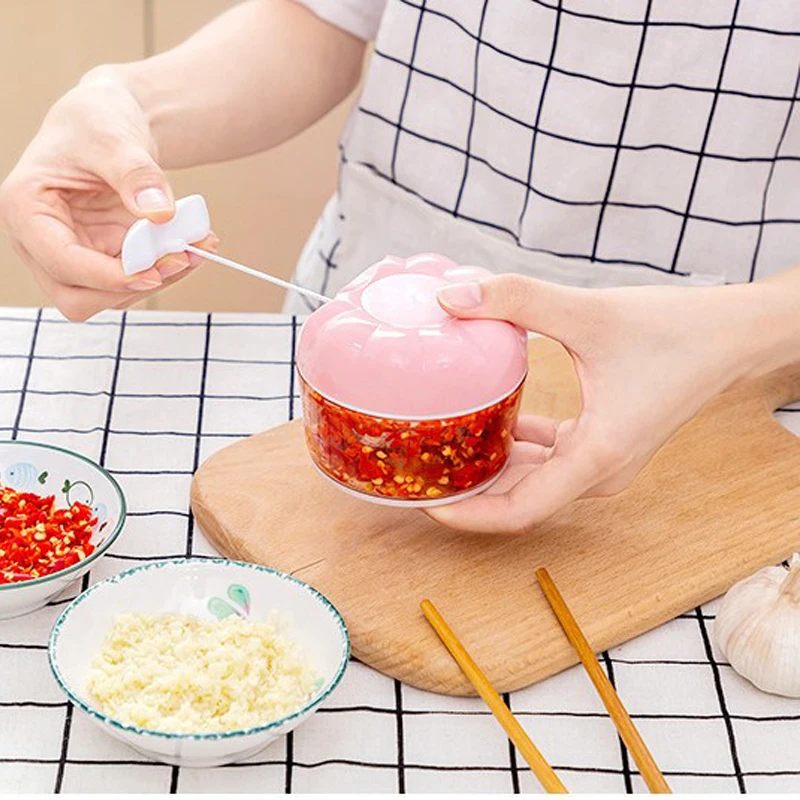 

Garlic Press Household Manual Crusher Chopped Garlic Slicer Kitchen Gadgets