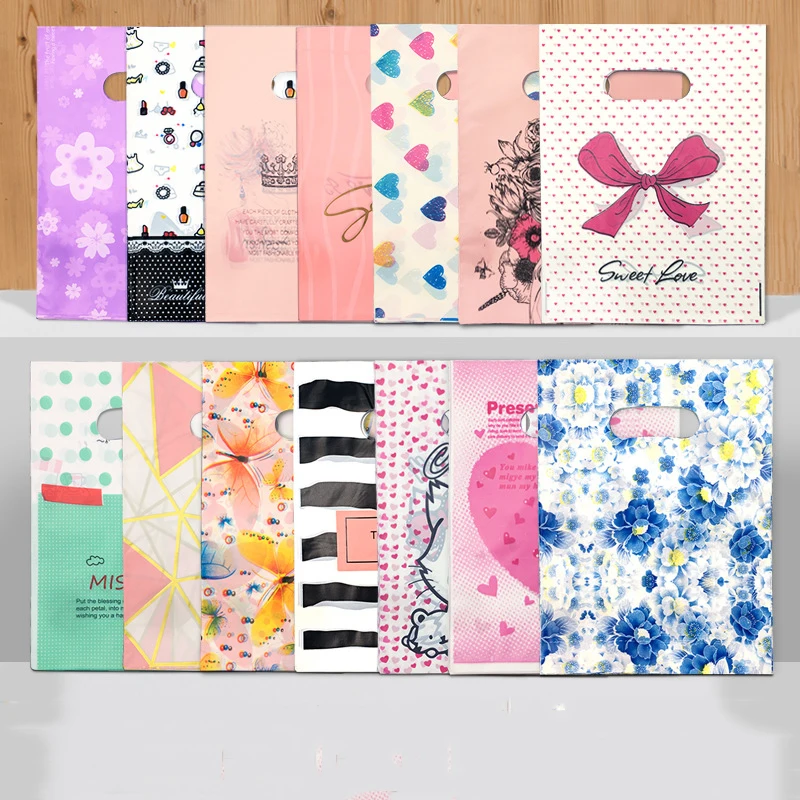 

50pc 15x20cm Plastic Bag with Handle Cartoon Gift Bag Literary Fresh Bag Wedding Gift Thick Shop Gift Shopping Packaging Pouches