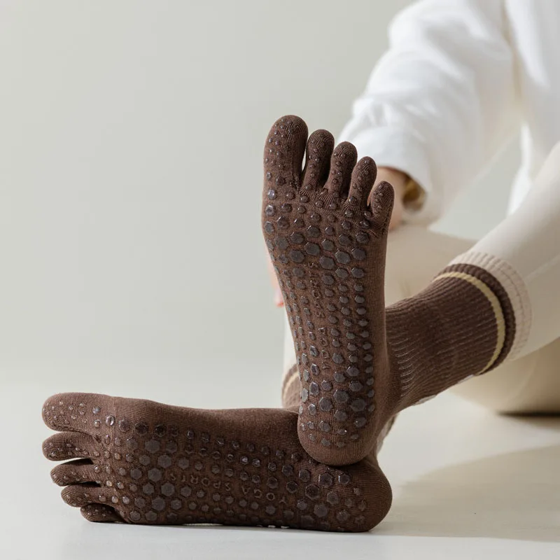 Breathable Women Yoga Socks Non-Slip Cute Cartoon Socks Grips Pilates Dance Socks Cotton Healthy Elasticity Sports 5-Toed Socks
