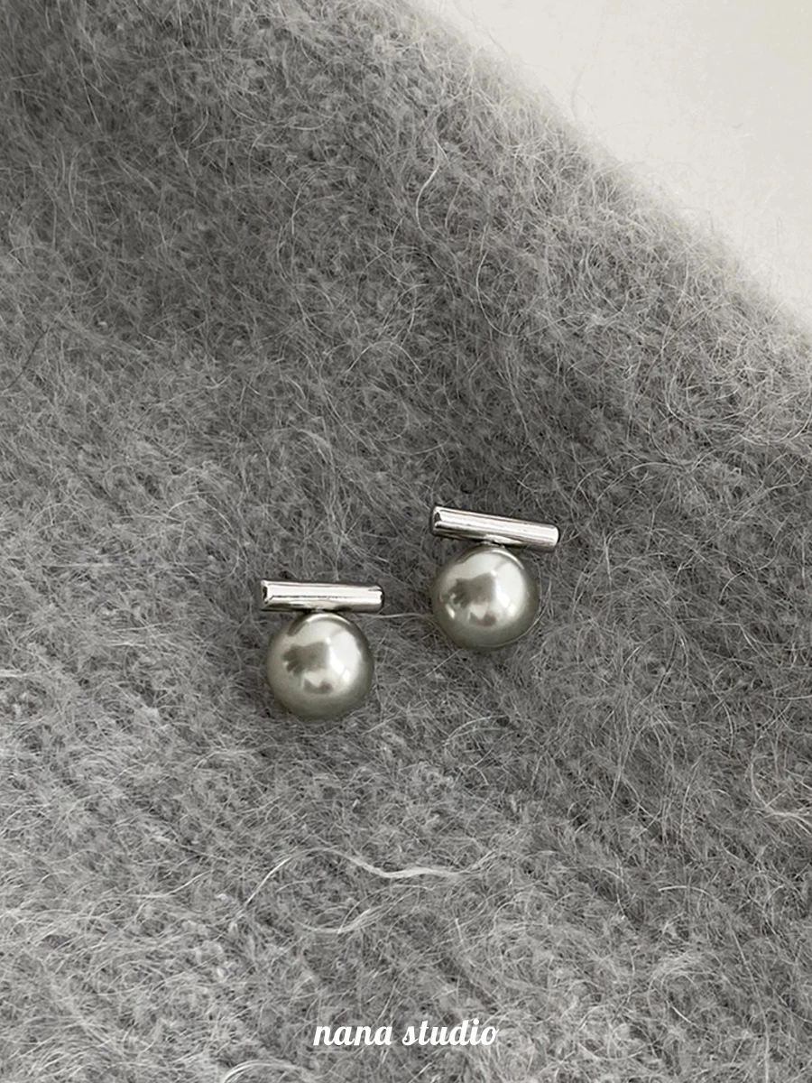 Женские серьги-гвоздики Balance с деревянным жемчугом серебряные иглы 925 пробы