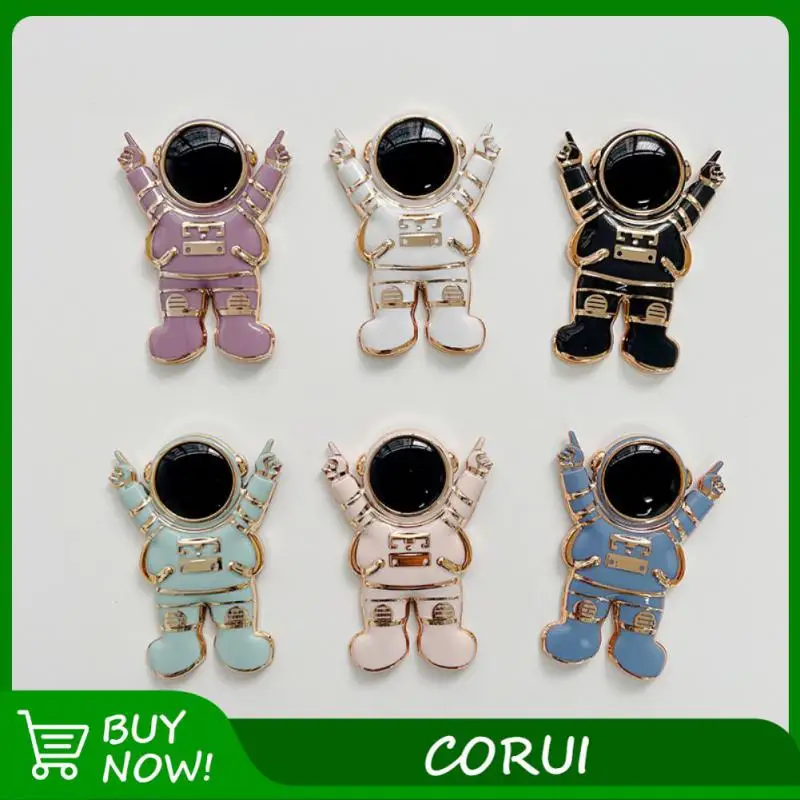 

Astronaut Stand Lazy Desktop Universal Astronaut Bracket 6d Plating Foldable Phone Mount Finger For Cell Phone Stand Accessory