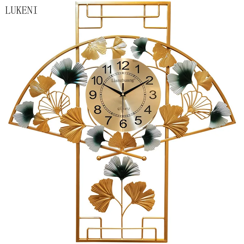 

Chinese Style Wall Clock Home Creative New Chinese Fan Living Room Clock Silent Fan-shaped Quartz Clock Fashion