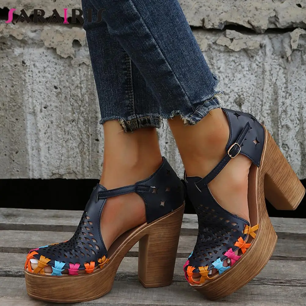 

Big Size 43 women's Sandals Buckle T-Strap High Heels Cover Toe Platform Shoee Summer Thick Elegant Rome Casual Fashion Shoes
