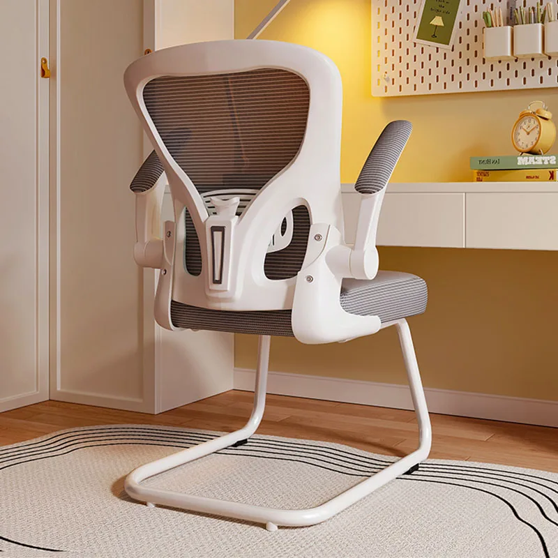 Рисунок 4 - Черное кресло для офиса с откидывающейся спинкой