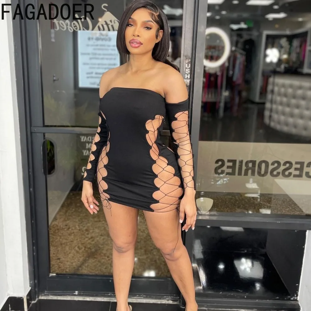 Черное пикантное однотонное мини-платье FAGADOER с вырезами и открытыми плечами 2024